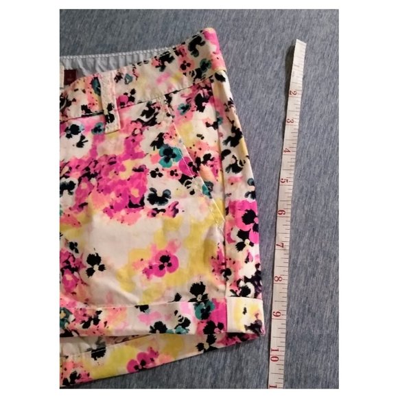 SO Bright Floral Shorts - Picture 3 of 4